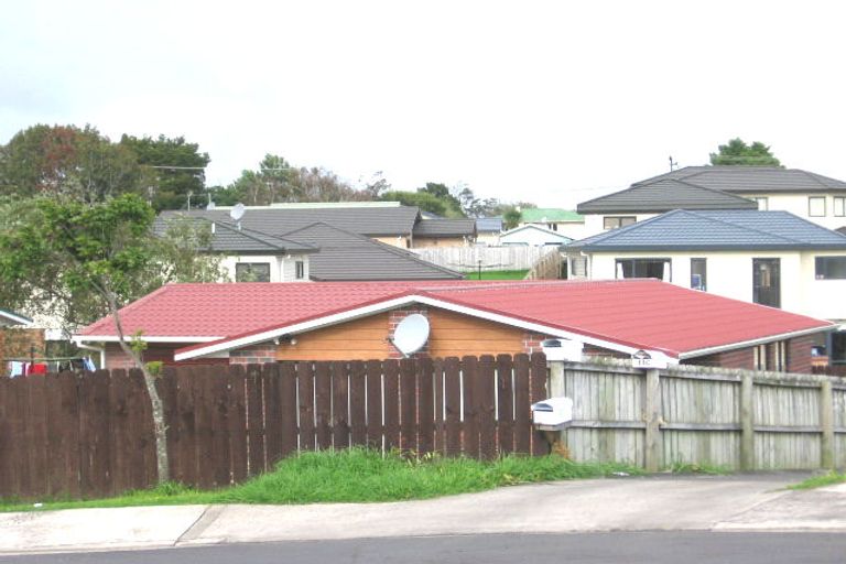 Photo of property in 15 Muriel Place, Ranui, Auckland, 0612