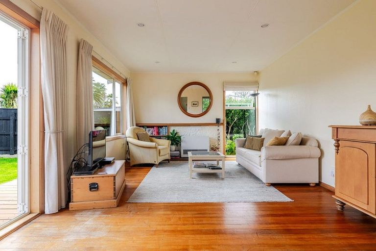 Photo of property in 56 Havill Street, Takaro, Palmerston North, 4410
