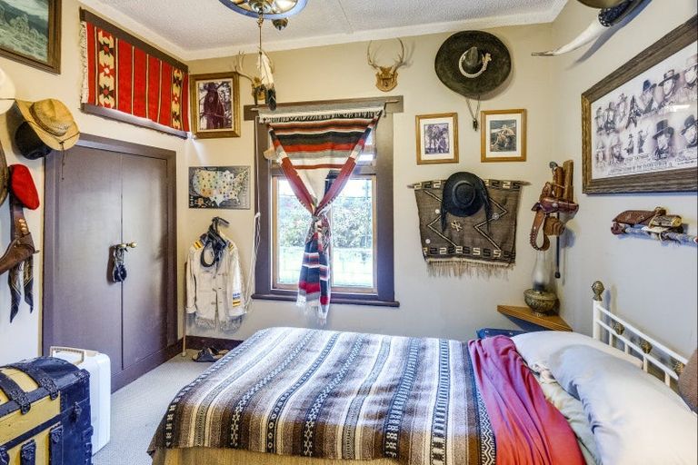 Photo of property in 93 Shakespeare Road, Bluff Hill, Napier, 4110