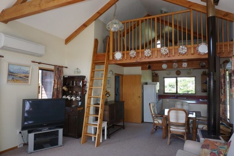 Photo of property in 76 Chalet Crescent, Hanmer Springs, 7334