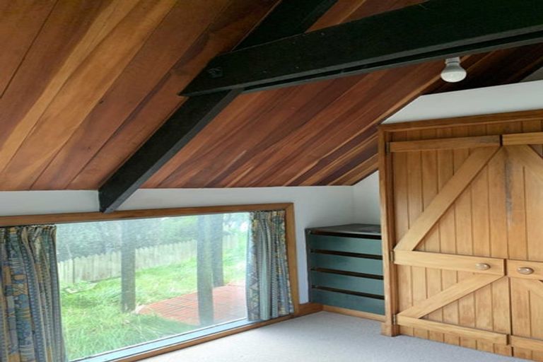 Photo of property in 15 Robieson Street, Roseneath, Wellington, 6011