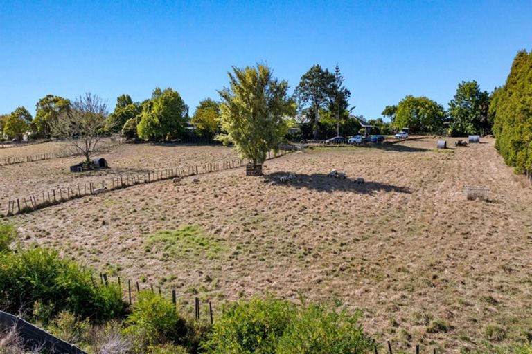 Photo of property in 233 Waihoehoe Road, Drury, 2577