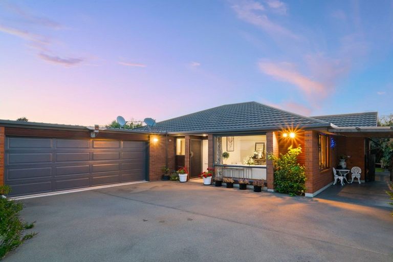 Photo of property in 2/82 Middleton Road, Upper Riccarton, Christchurch, 8041