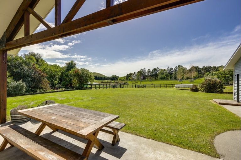 Photo of property in 23 Waipuka Road, Waimarama, Havelock North, 4294