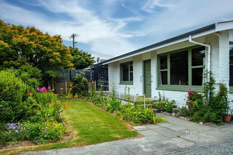 Photo of property in 2/4 Mckenzie Street, Geraldine, 7930