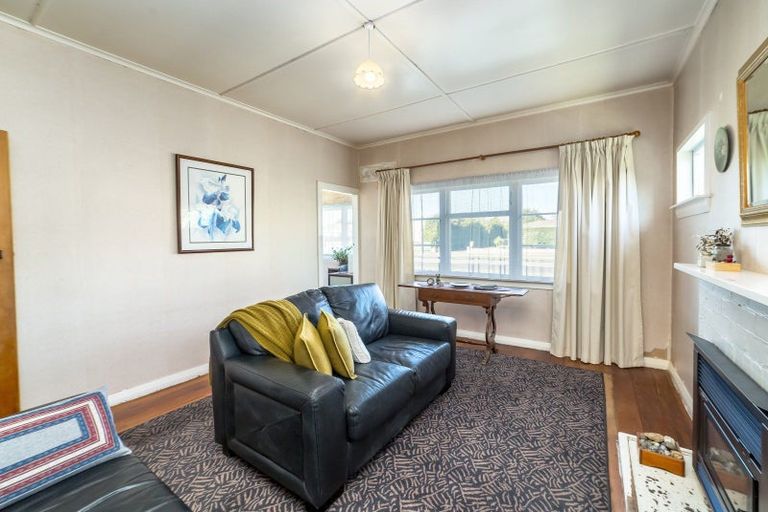 Photo of property in 32 Wyndham Street, Carterton, 5713