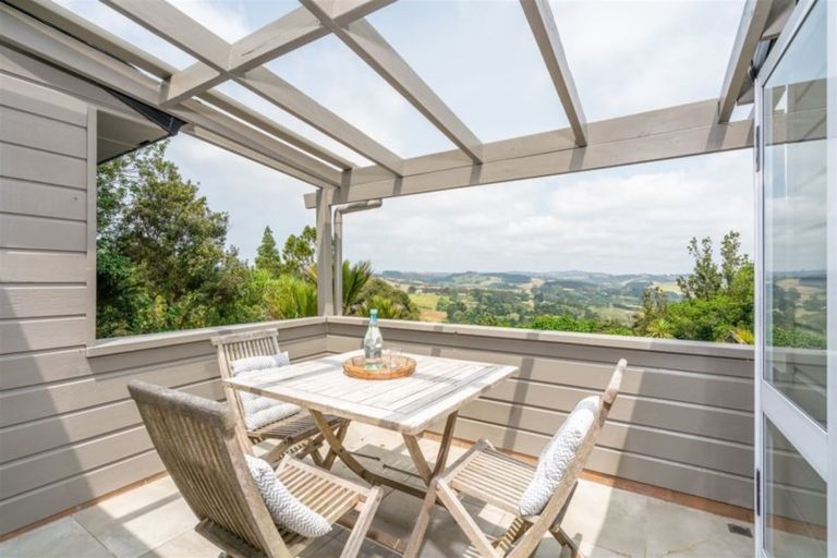 Photo of property in 299 School Road, Waimauku, 0881