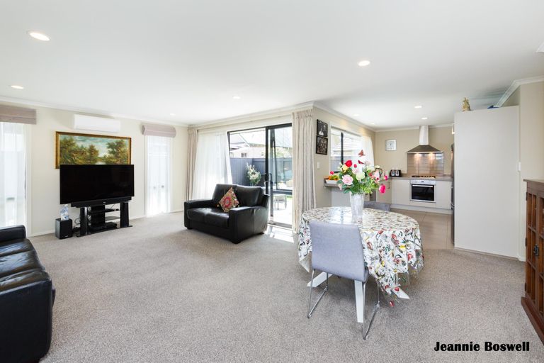 Photo of property in 26c Ward Street, Palmerston North, 4410