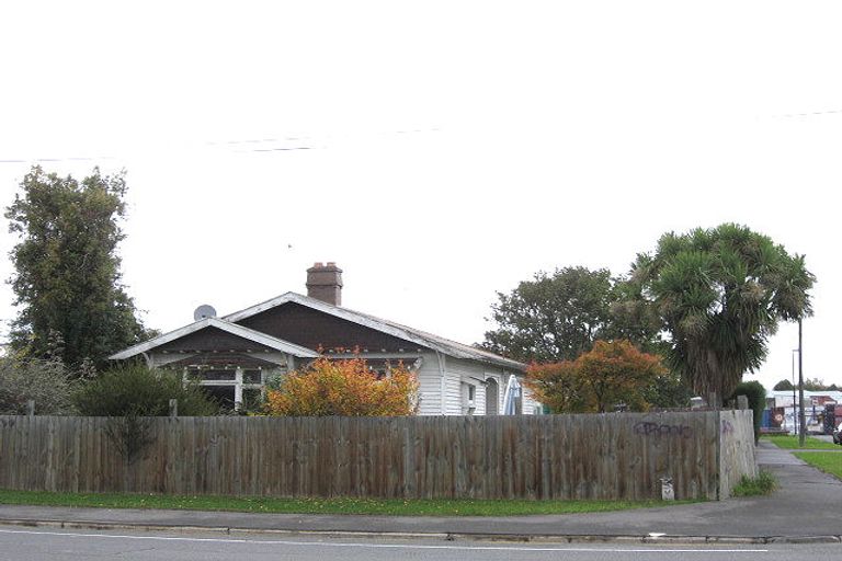 Photo of property in 35 Northcote Road, Northcote, Christchurch, 8052