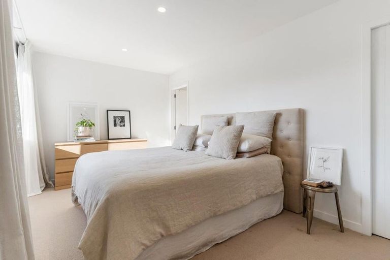 Photo of property in 1/7 Pine Road, Orewa, 0931