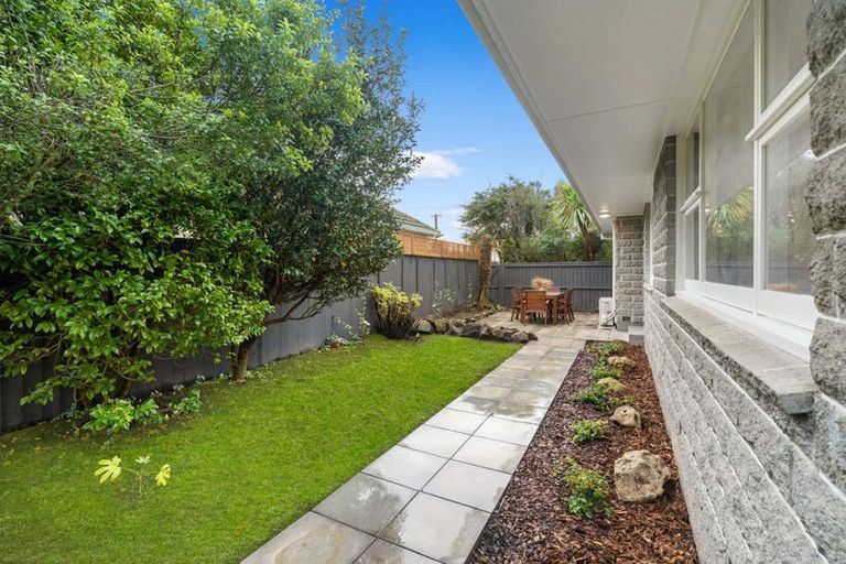 Photo of property in 27 Santa Rosa Avenue, Halswell, Christchurch, 8025