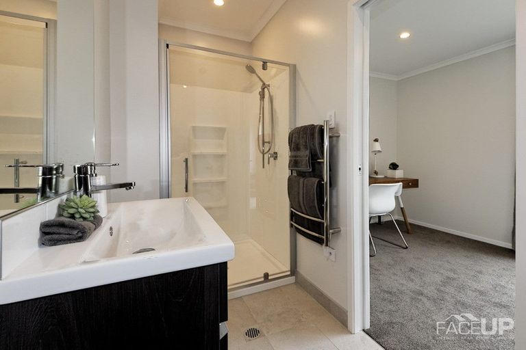 Photo of property in 87 Glidepath Road, Hobsonville, Auckland, 0616