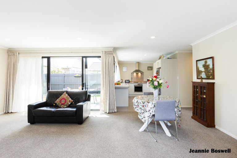Photo of property in 26c Ward Street, Palmerston North, 4410