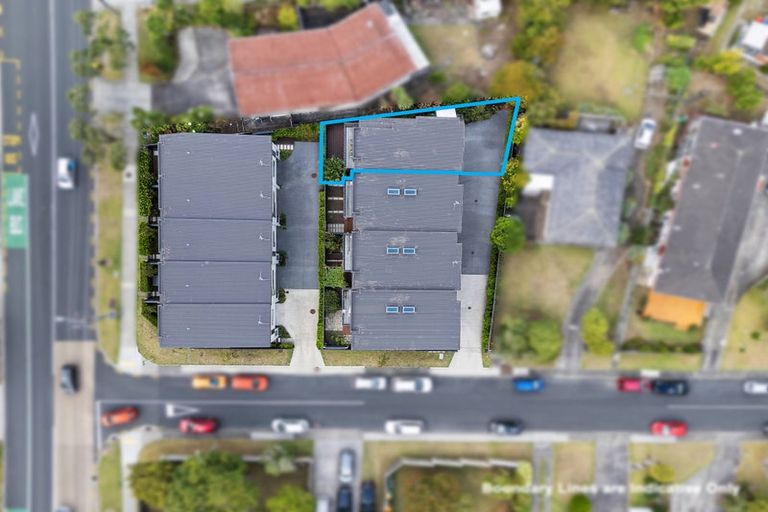 Photo of property in 4d Fowler Street, Northcote, Auckland, 0627