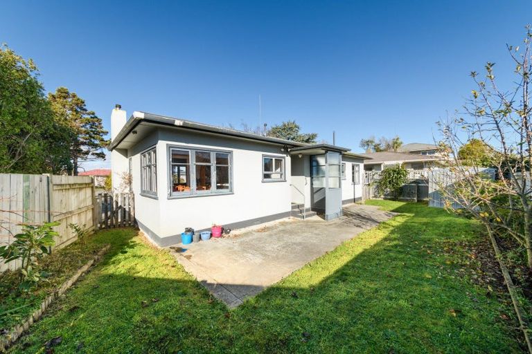 Photo of property in 25 Newhaven Place, Roslyn, Palmerston North, 4414