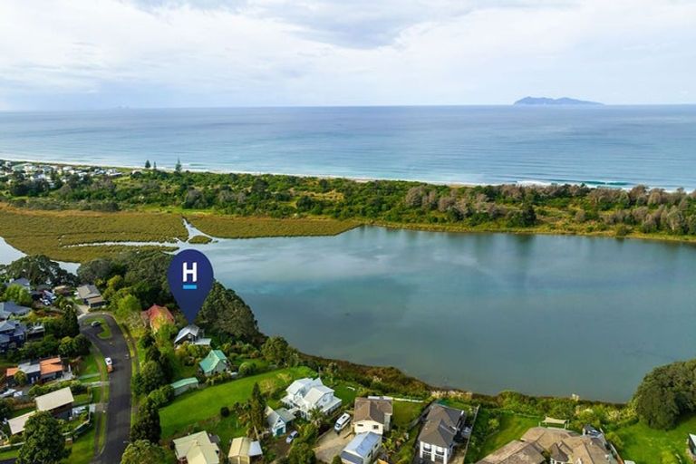 Photo of property in 26 Pohutukawa Drive, Athenree, Waihi Beach, 3177