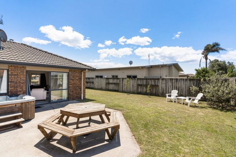 Photo of property in 11 Sarah Place, Papamoa Beach, Papamoa, 3118