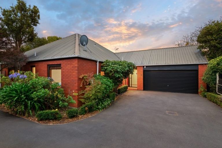 Photo of property in 42b Webb Street, St Albans, Christchurch, 8014