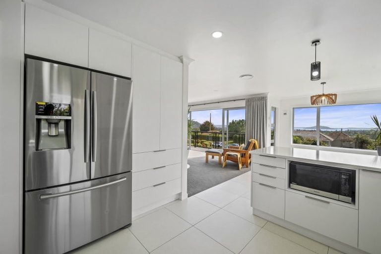 Photo of property in 30 Matipo Avenue, Pomare, Rotorua, 3015