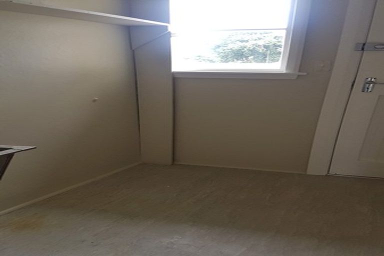 Photo of property in 614 Featherston Street, Roslyn, Palmerston North, 4414