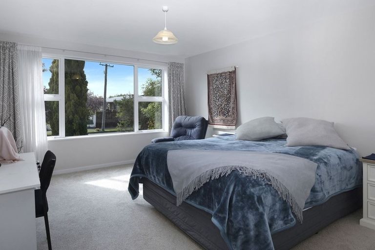 Photo of property in 35 Delph Street, Avonhead, Christchurch, 8042