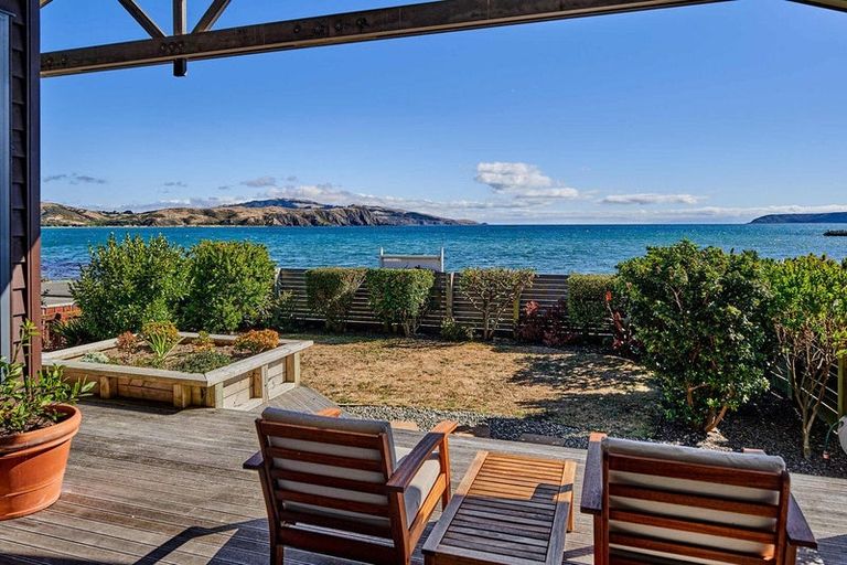 Photo of property in 43 Moana Road, Plimmerton, Porirua, 5026