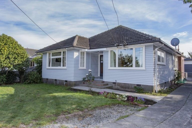 Photo of property in 54 Northcote Road, Northcote, Christchurch, 8052