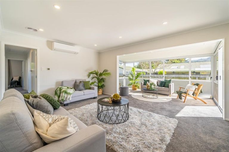 Photo of property in 5a Totara Park Road, Clouston Park, Upper Hutt, 5018