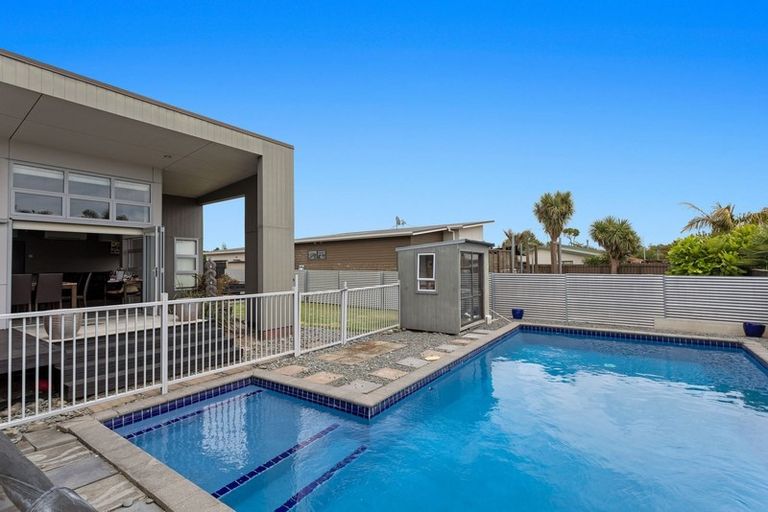 Photo of property in 22 Awatapu Drive, Whakatane, 3120