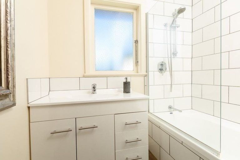 Photo of property in 19 Ngarimu Street, Havelock North, 4130