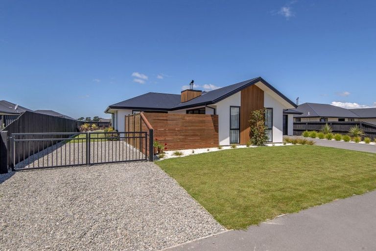 Photo of property in 11 Suffolk Drive, Kirwee, 7571