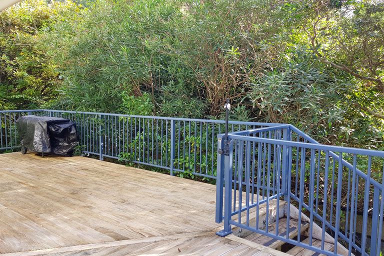 Photo of property in 171 Oakura Road, Oakura, Hikurangi, 0184