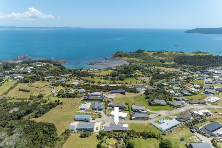 Photo of property in 31 Eagles Way, Cable Bay, 0420