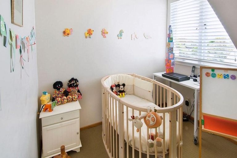 Photo of property in 5 Cameron Street, Takapuna, Auckland, 0622