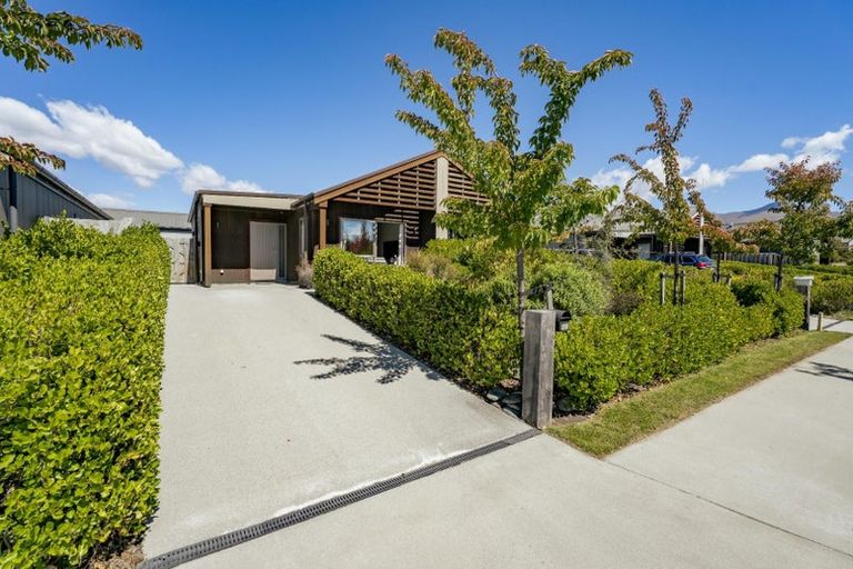 Photo of property in 43 Glen Dene Crescent, Wanaka, 9305