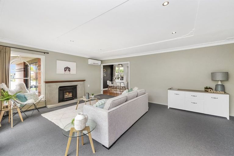 Photo of property in 17 Braithwaite Street, Ilam, Christchurch, 8041