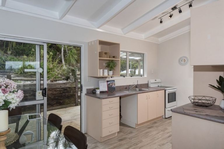 Photo of property in 37 Eureka Place, Parahaki, Whangarei, 0112