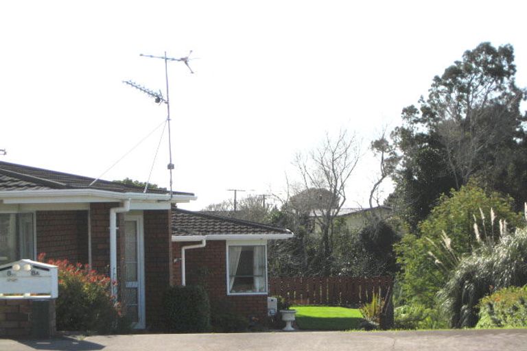 Photo of property in 8 Burns Street, Westown, New Plymouth, 4310