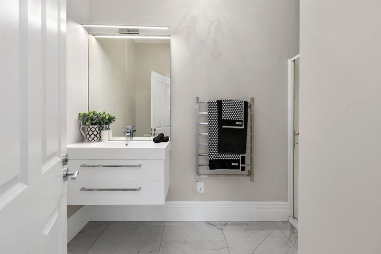 Photo of property in 2 Adelaide Street, Petone, Lower Hutt, 5012