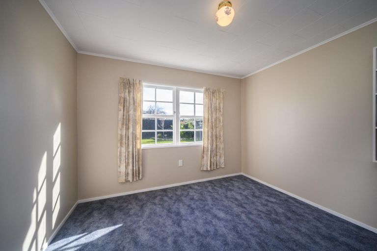 Photo of property in 18 Chippendale Crescent, Highbury, Palmerston North, 4412