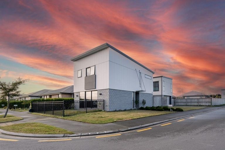 Photo of property in 20 George West Square West, Wigram, Christchurch, 8025
