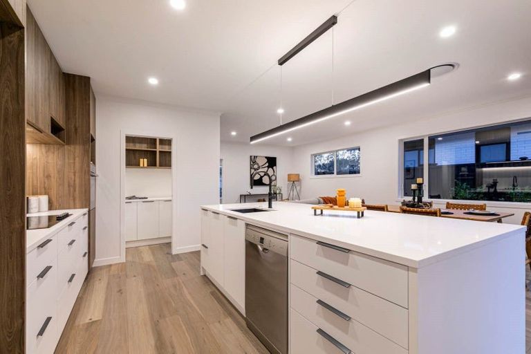 Photo of property in 7 Houpuni Road, Wainui, 0932