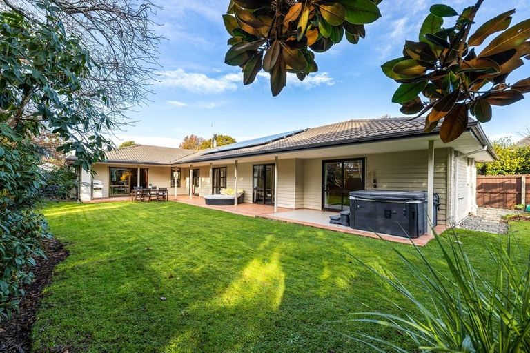 Photo of property in 27b Montclare Avenue, Ilam, Christchurch, 8041