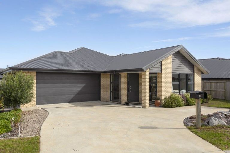 Photo of property in 9 Roto Close, Wharewaka, Taupo, 3330