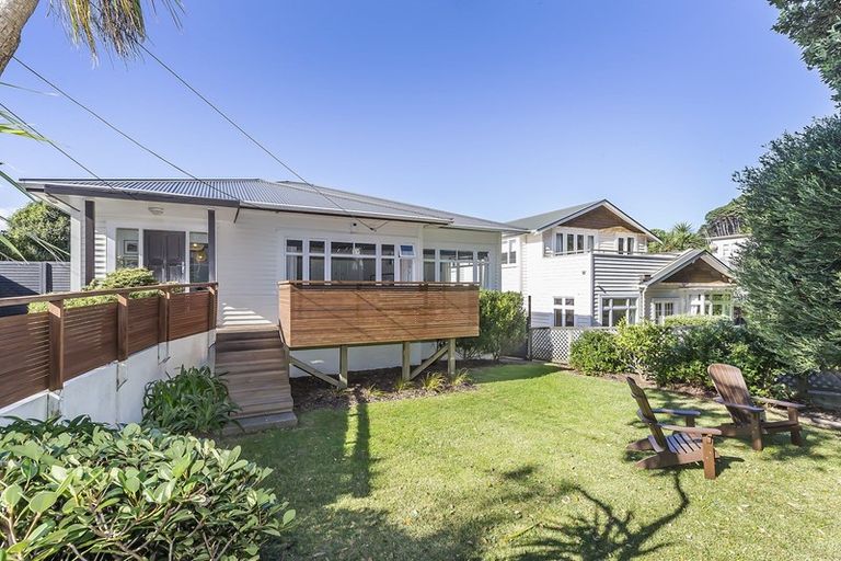 Photo of property in 61 Falkirk Avenue, Seatoun, Wellington, 6022