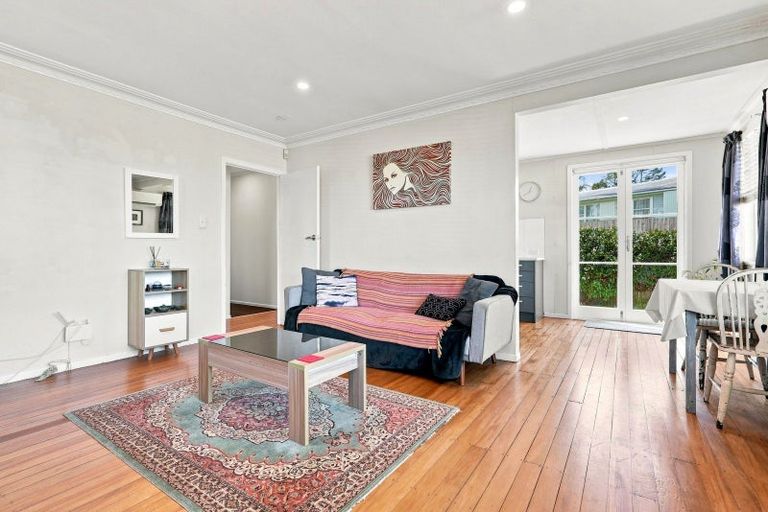 Photo of property in 57 Chorley Avenue, Massey, Auckland, 0614