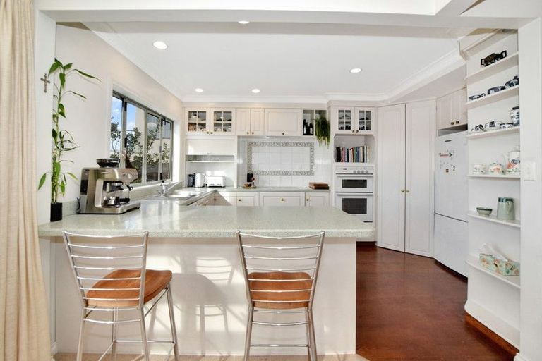 Photo of property in 11 Oceanview Road, Mount Maunganui, 3116