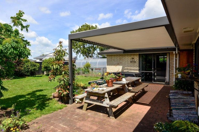 Photo of property in 21 Mangakoea Place, St Andrews, Hamilton, 3200