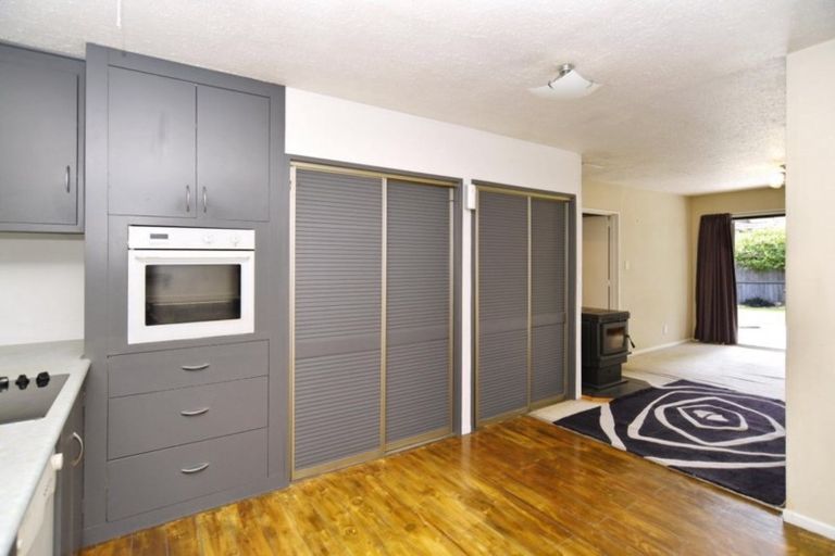 Photo of property in 12 Mayo Place, Belfast, Christchurch, 8051