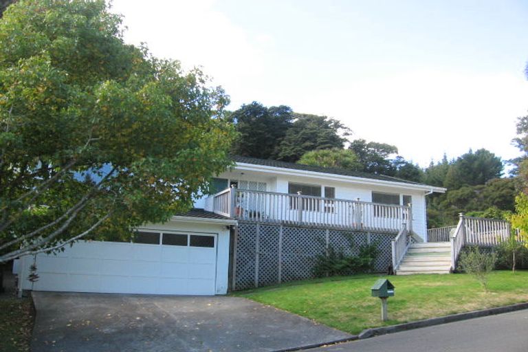 Photo of property in 83 Chatsworth Road, Silverstream, Upper Hutt, 5019